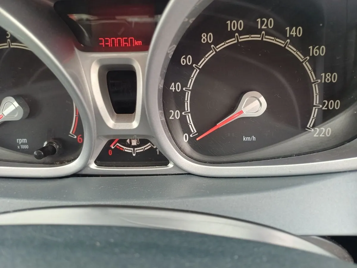 Ford Fiesta 2009 - Image 3