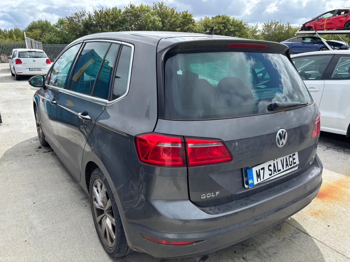 17 Golf SV HL 1.2 Petrol NCT+Tax 3/27 120km Drives - Image 4