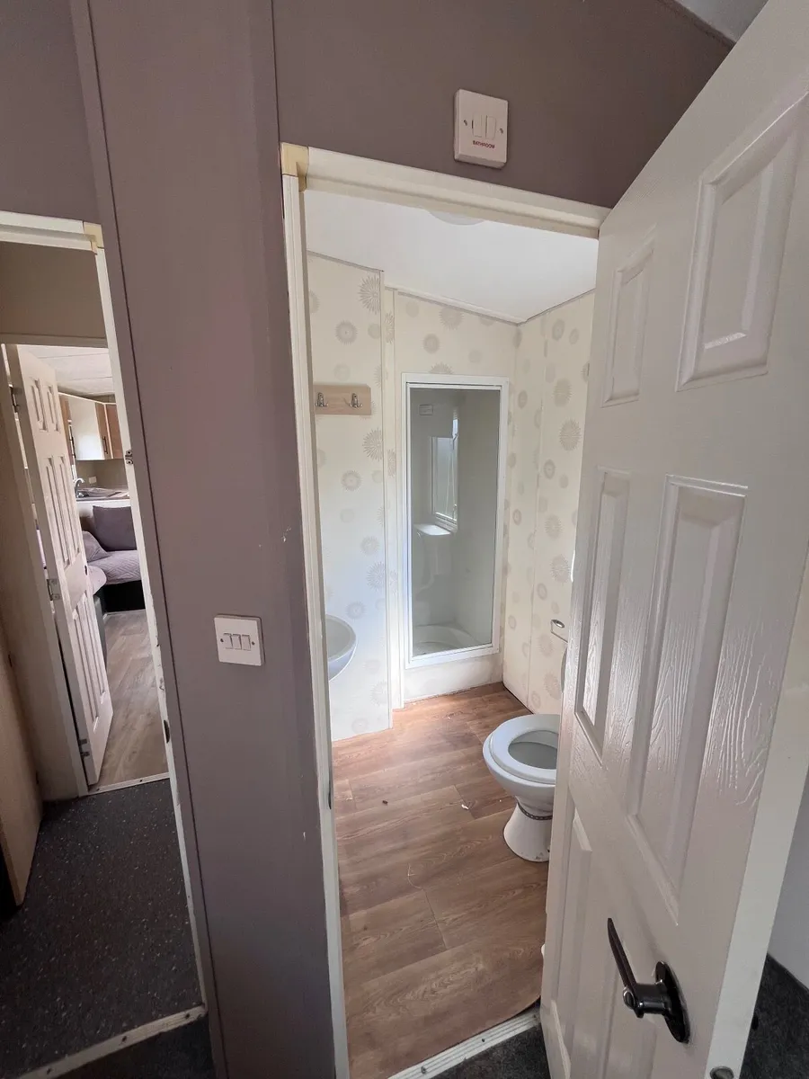 Mobile Home - Image 2