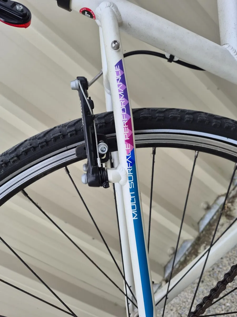 Carrera Crossfire Womens Hybrid Bike. 18inch frame - Image 4