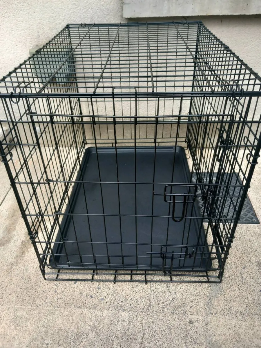 Medium dog travel crate - Image 1