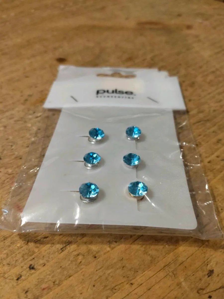 Pulse Accessories blue crystal stud earrings, feat - Image 1