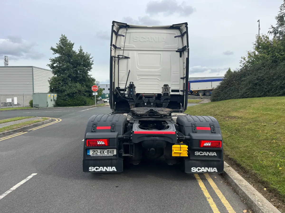 R450 6X2 Scania 2023 - Image 3