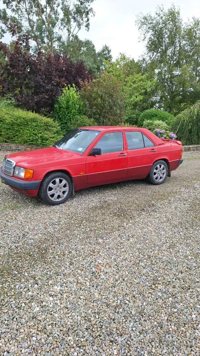 Mercedes 190E - Image 1