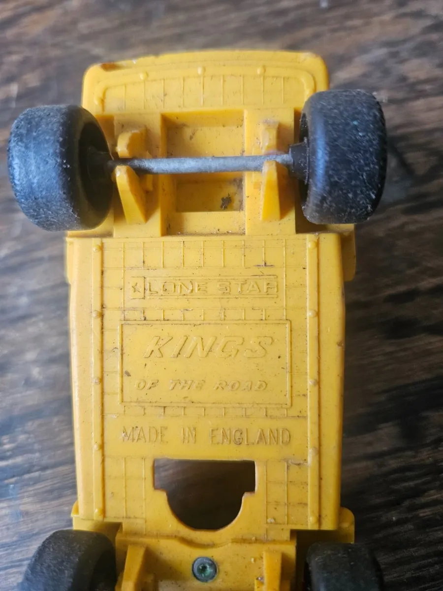 Vintage Lonestar Truck - Image 2