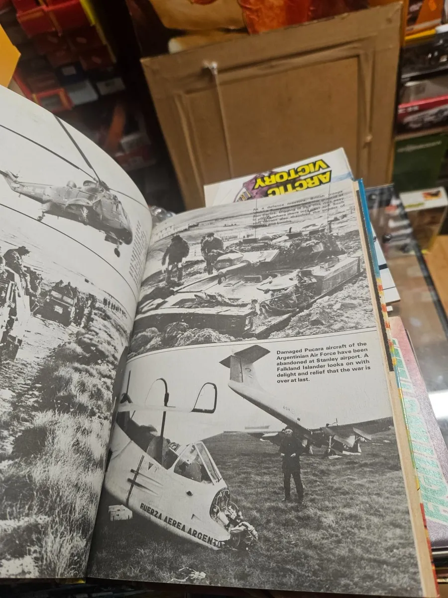Vintage Battle Annual - Image 2