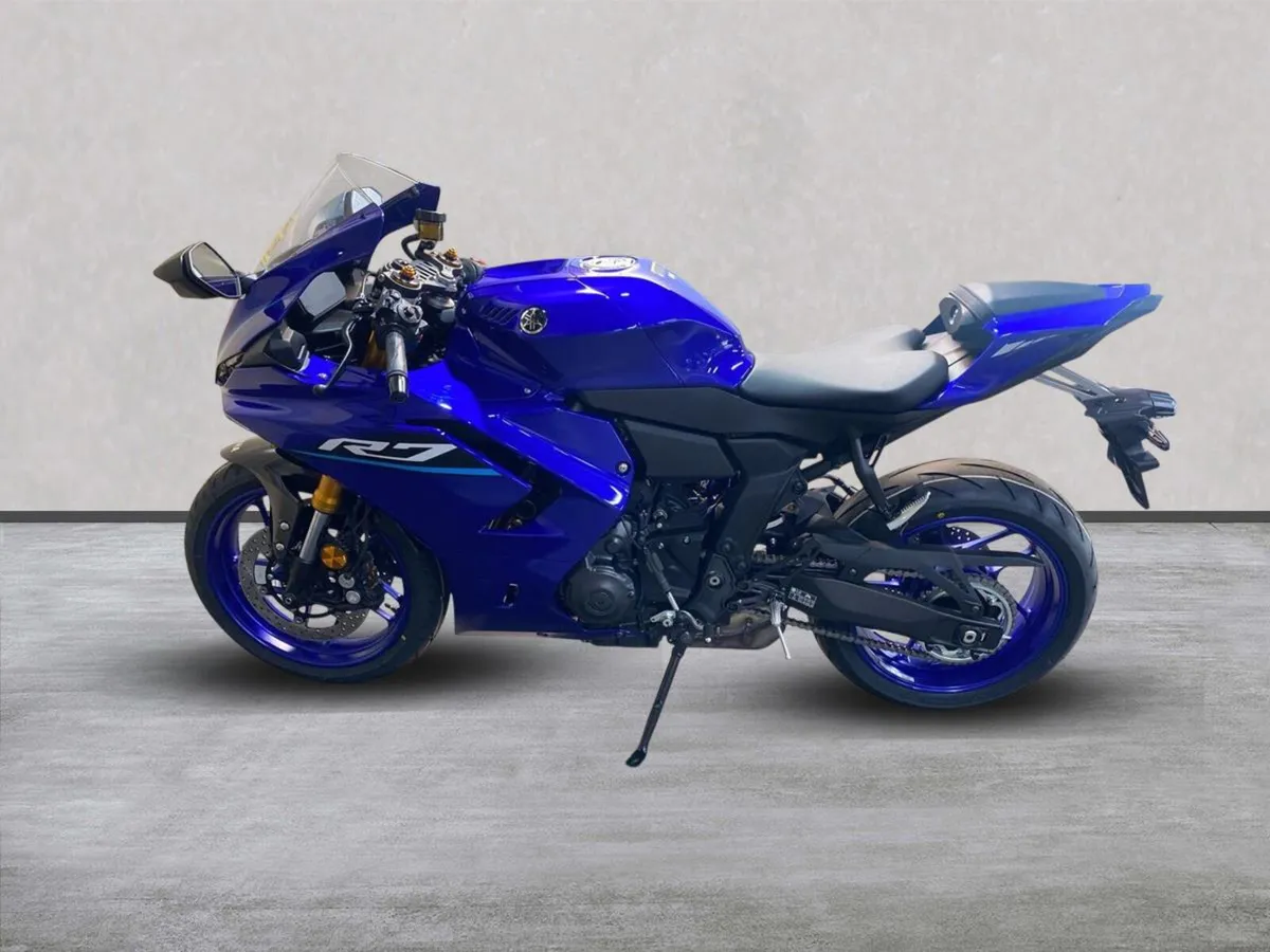 New Yamaha R7 (26MY), Special Offer - Image 2