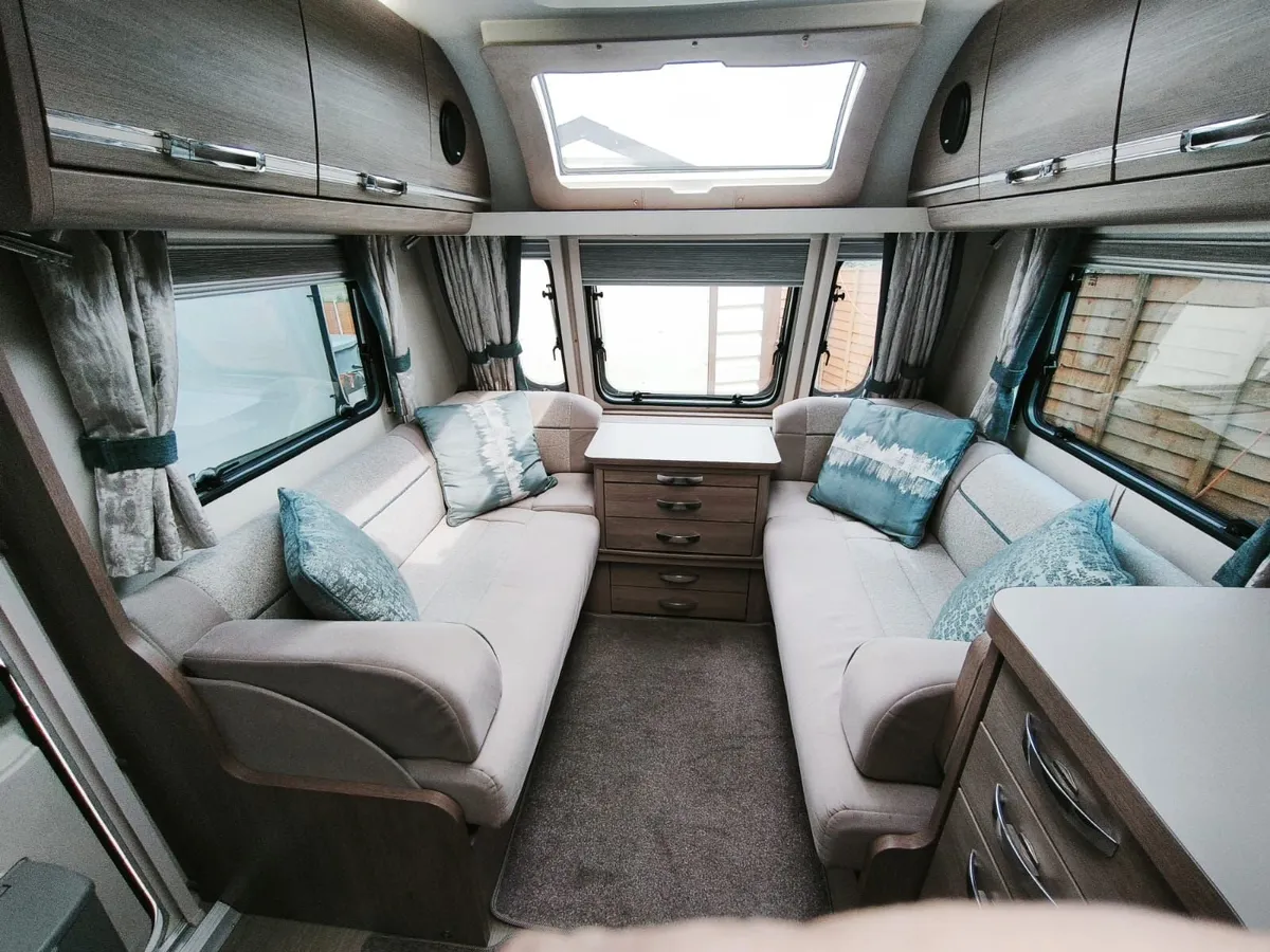 ✨2017 Compass Camino 554 – 4 Berth –Alde Heating✨ - Image 3