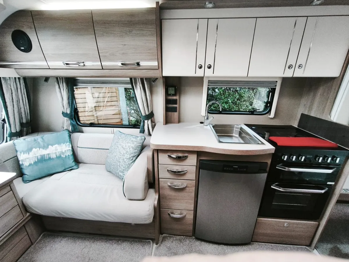 ✨2017 Compass Camino 554 – 4 Berth –Alde Heating✨ - Image 4