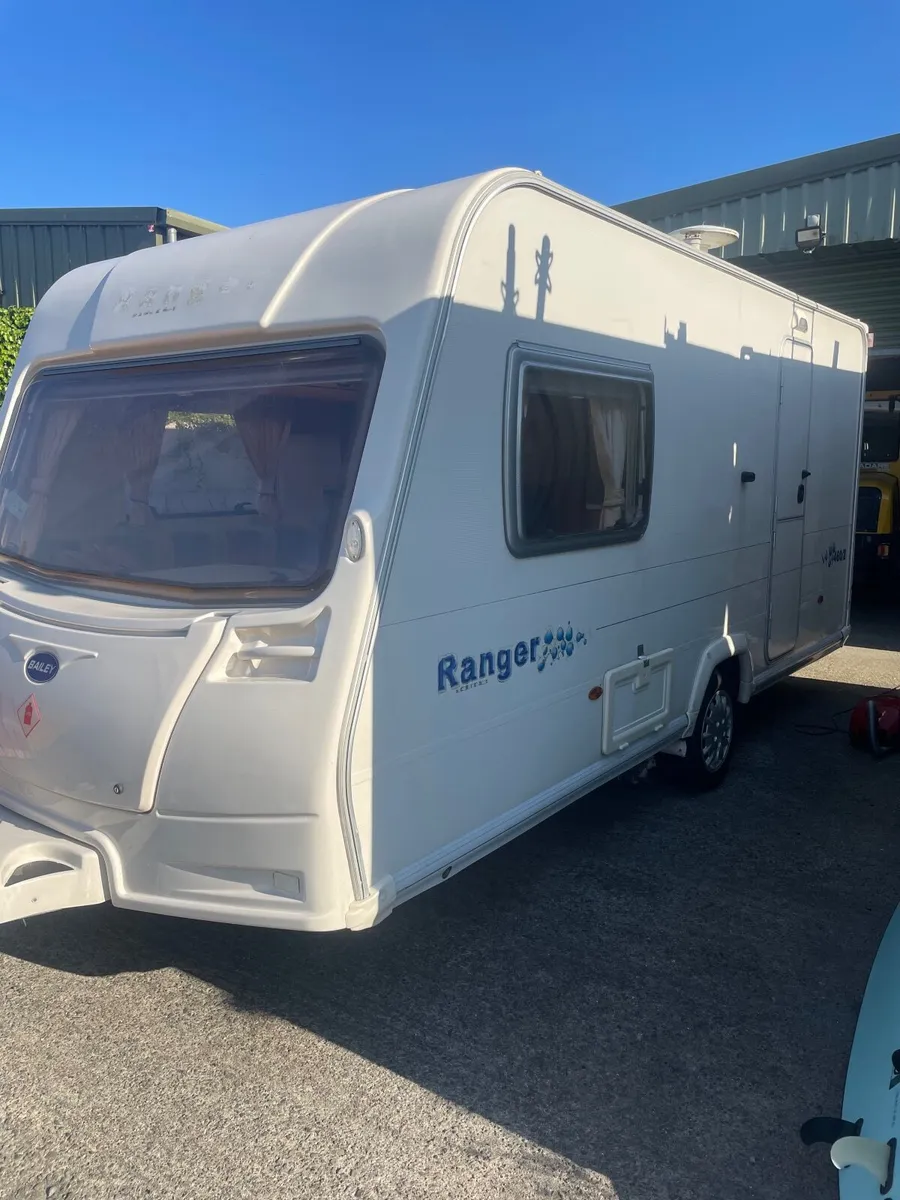 Caravan - Image 1