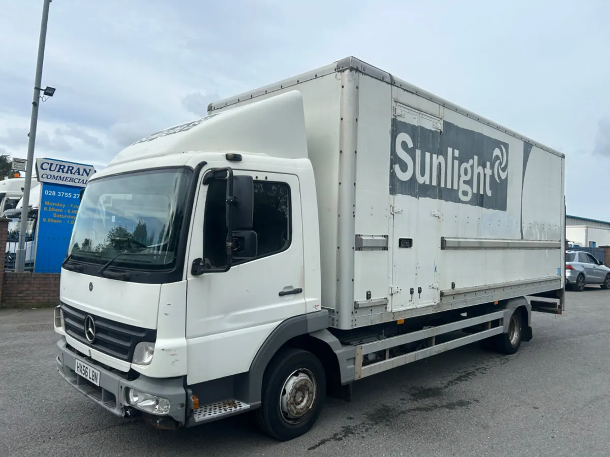 2006 Mercedes Atego 816 7.5 ton box with tail lift - Image 1