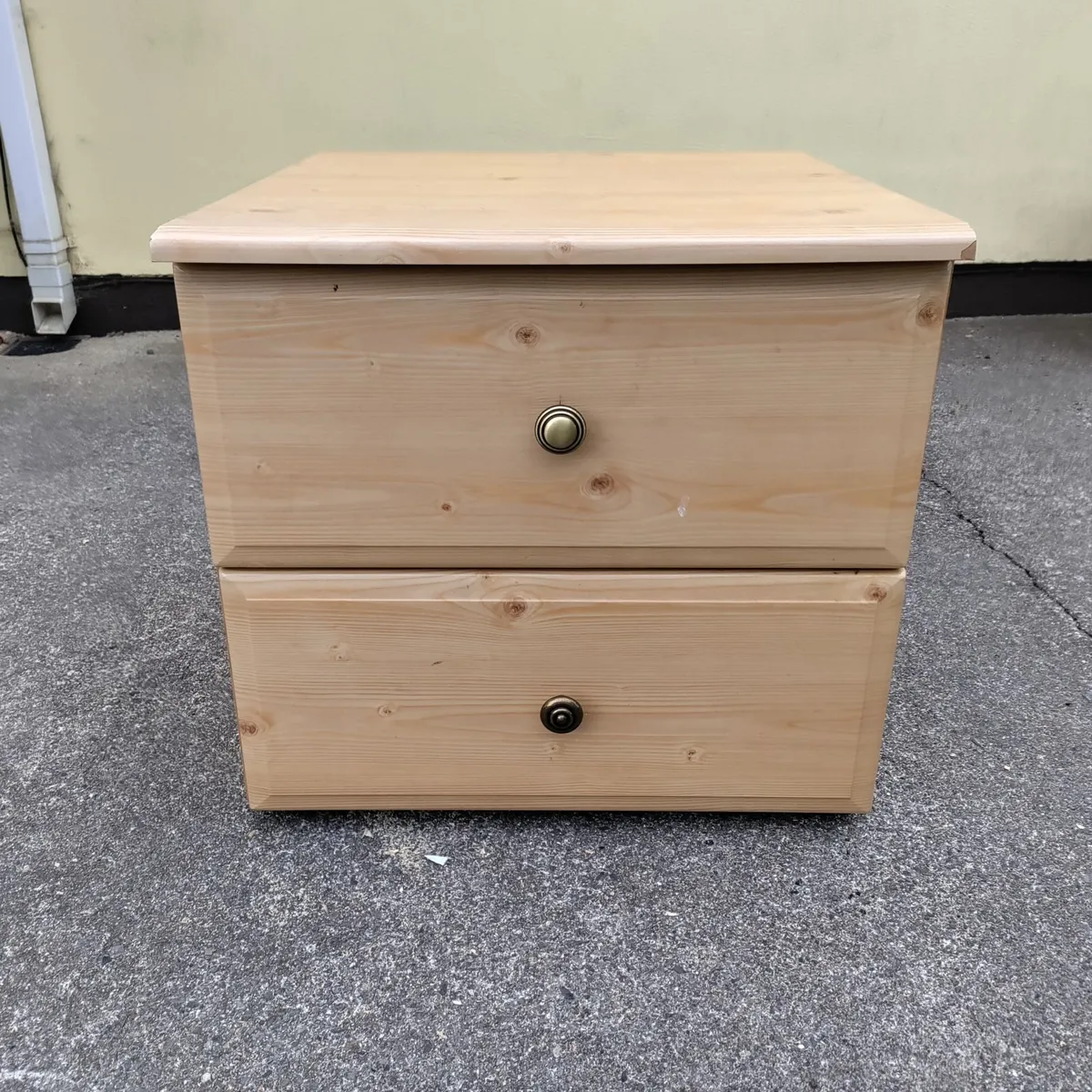 Office cabinet - Image 1