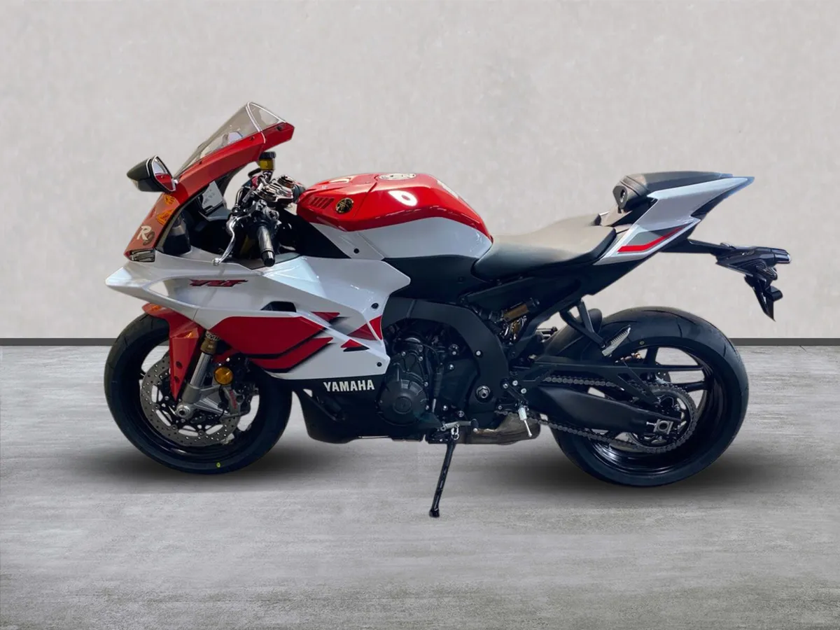 New Yamaha R9 Anniversary (26MY), Special Offer - Image 2