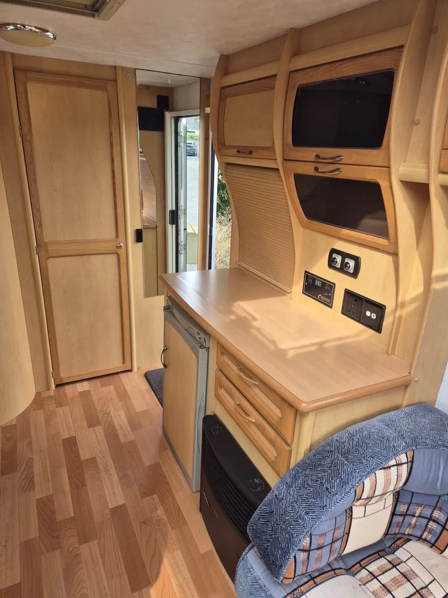 Elddis chillington 2 berth end washroom - Image 4