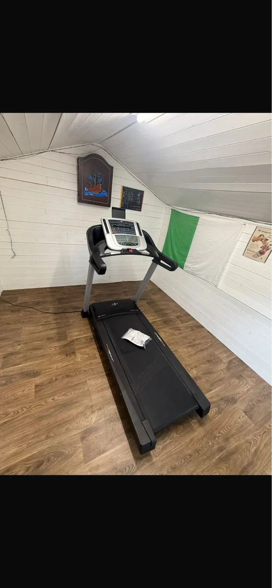 Nordic Track c700 Treadmill - Image 2