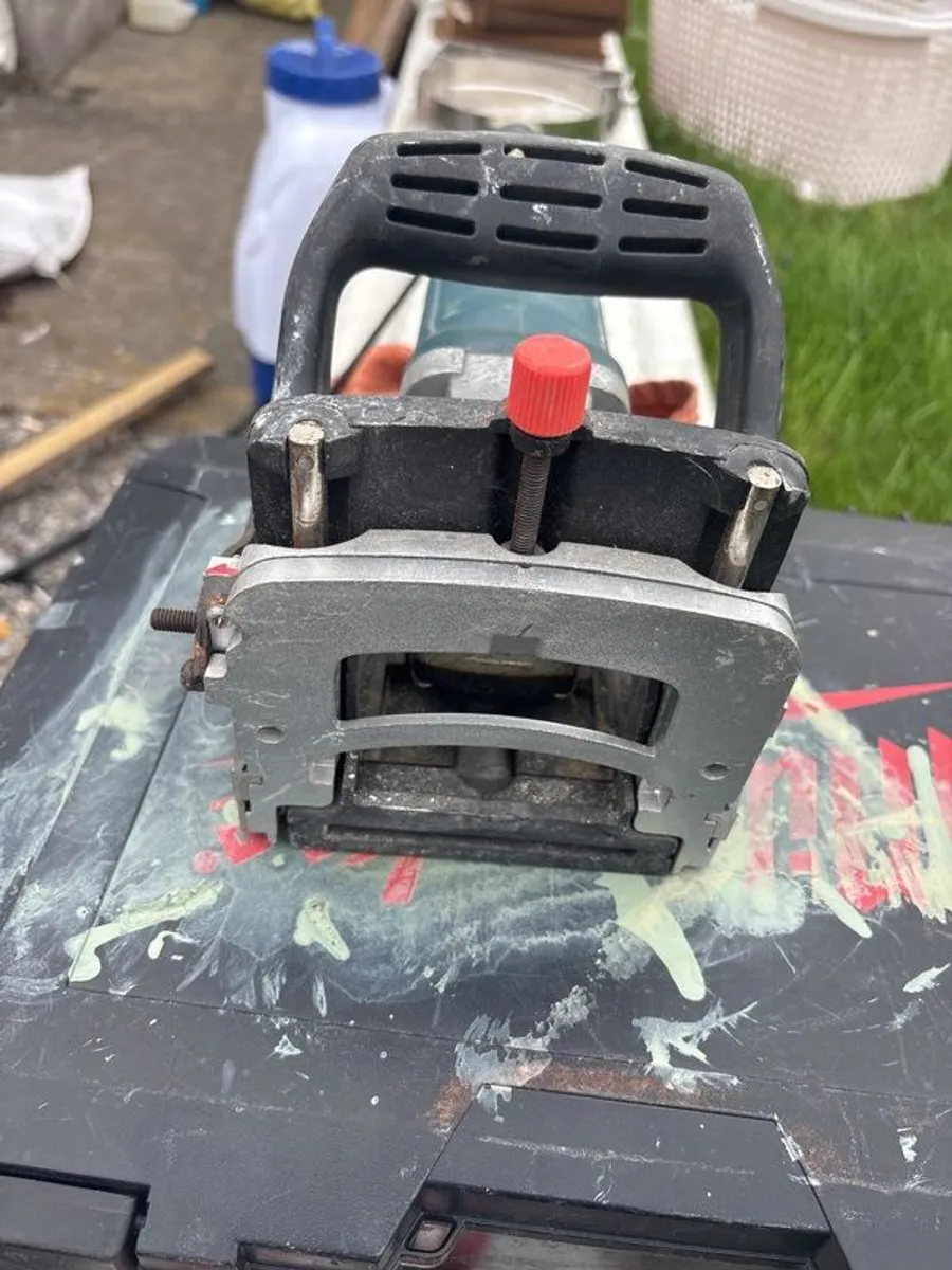 biscuit jointer - Image 1