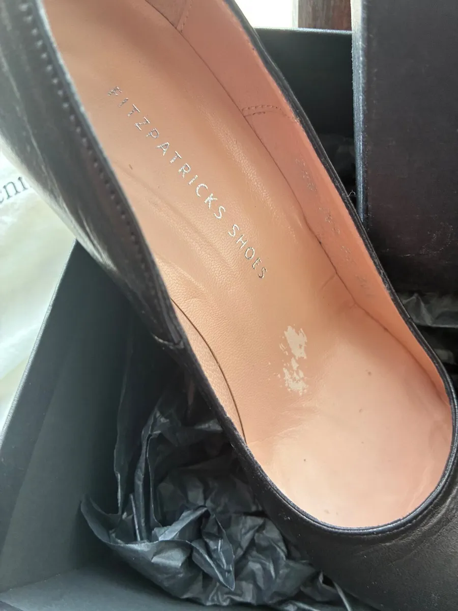 Ladies designer shoes size 3 and size 3.5 - Image 4