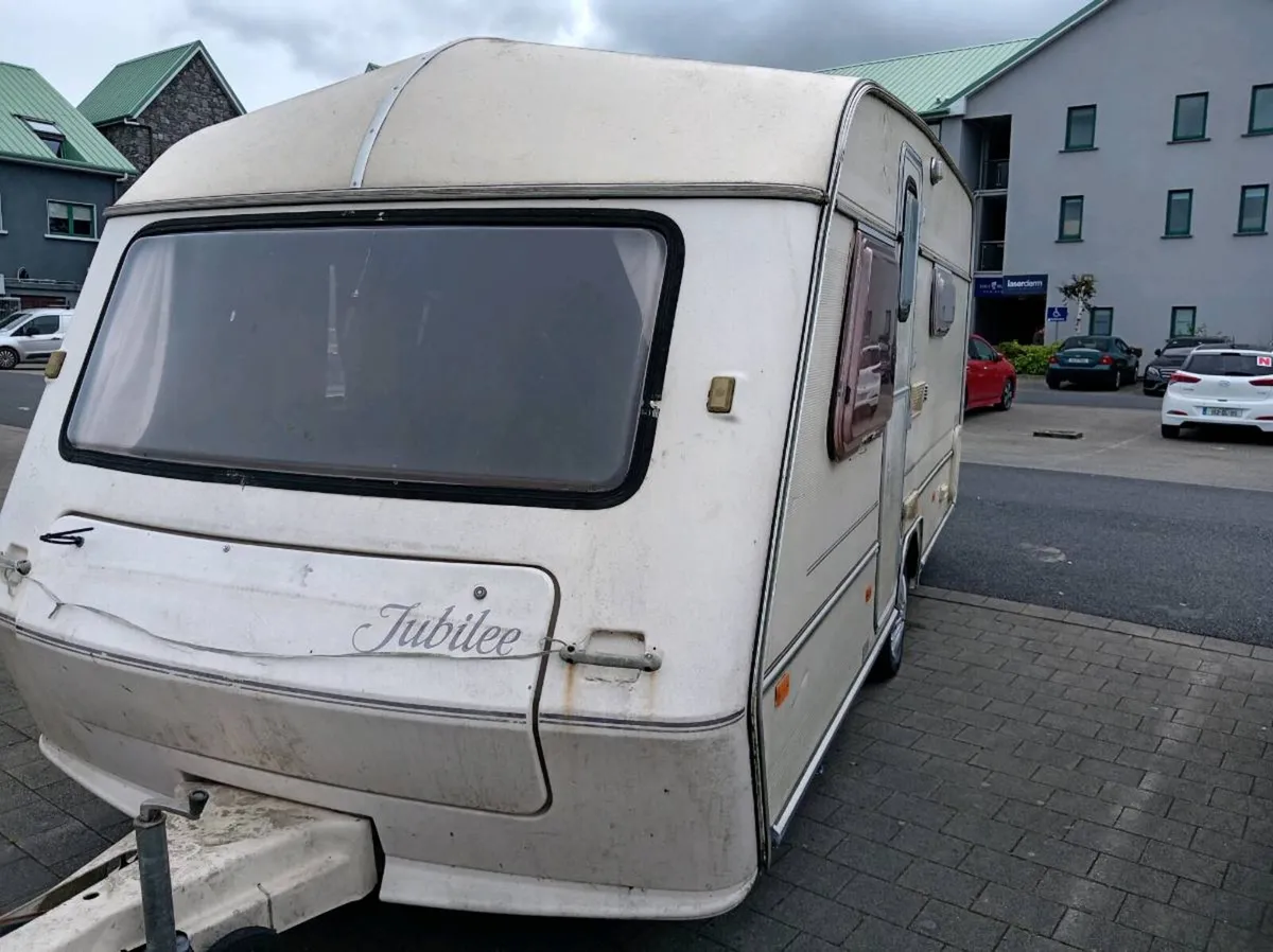 ABI JUBILEE AMBASSADOR CARAVAN / 5 BERTH - Image 4