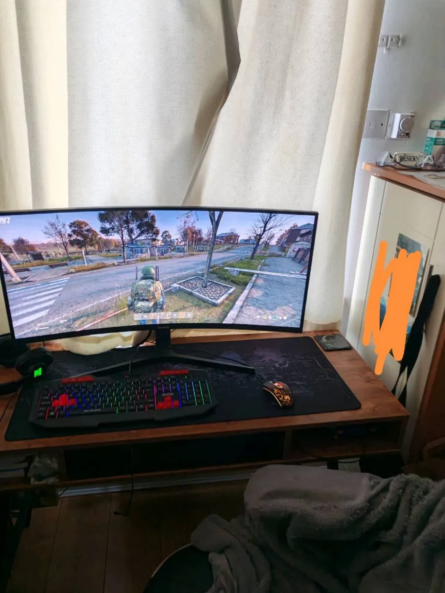 Desk/pc desk - Image 4