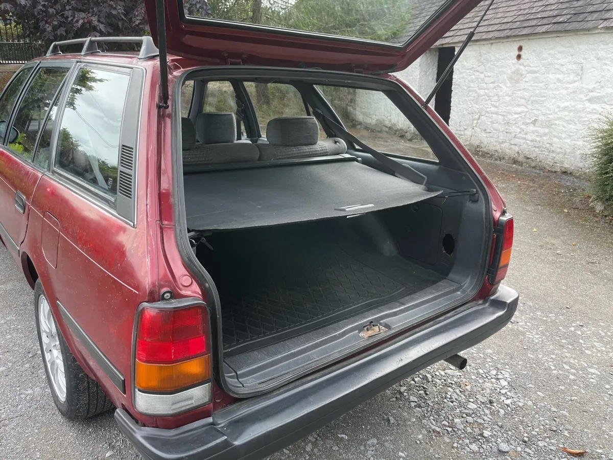 Toyota carina estate TA17 - Image 4