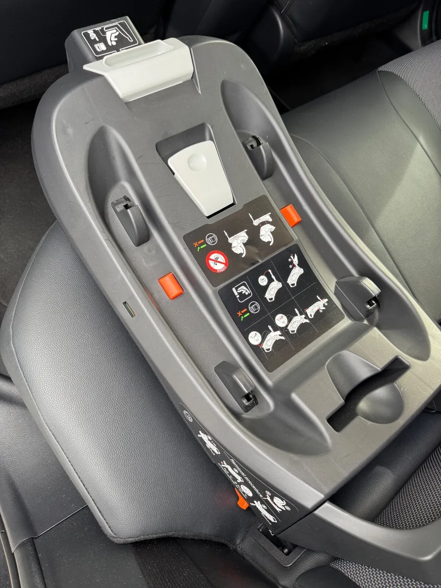 Icandy Car seat + base - Image 3