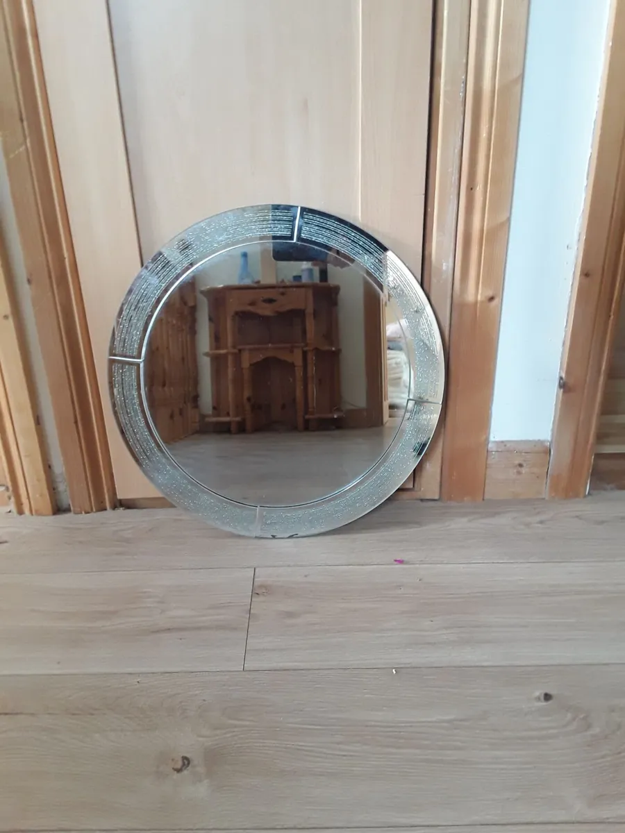 Lovely heavy mirror - Image 1