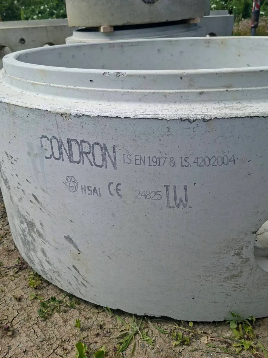 Universal concrete manhole bases - Image 2