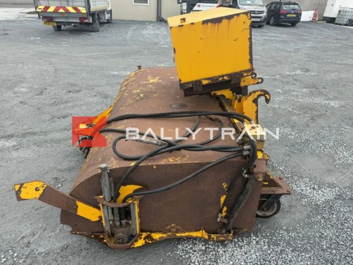 JCB Yard Sweeper - Image 3