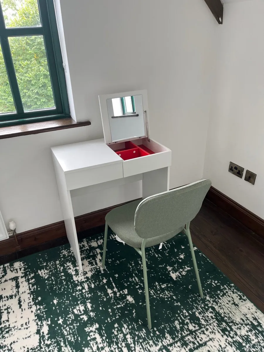 Vanity table & chair - Image 2