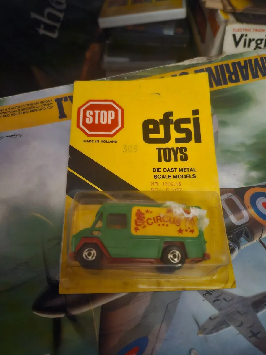 Corgi EFSI Circus Truck
