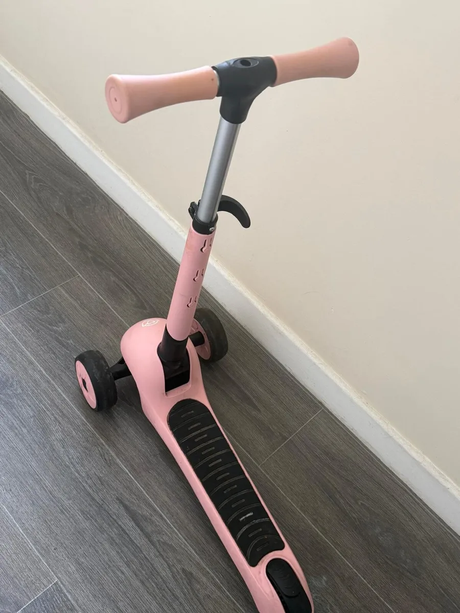 Child's Scooter - Image 2