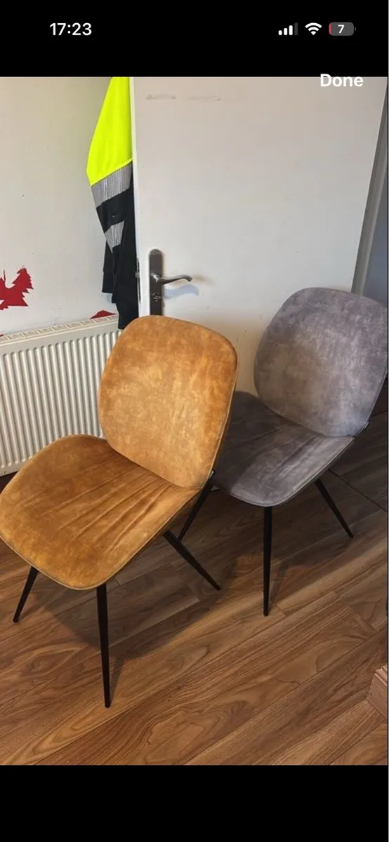 Satine style chair