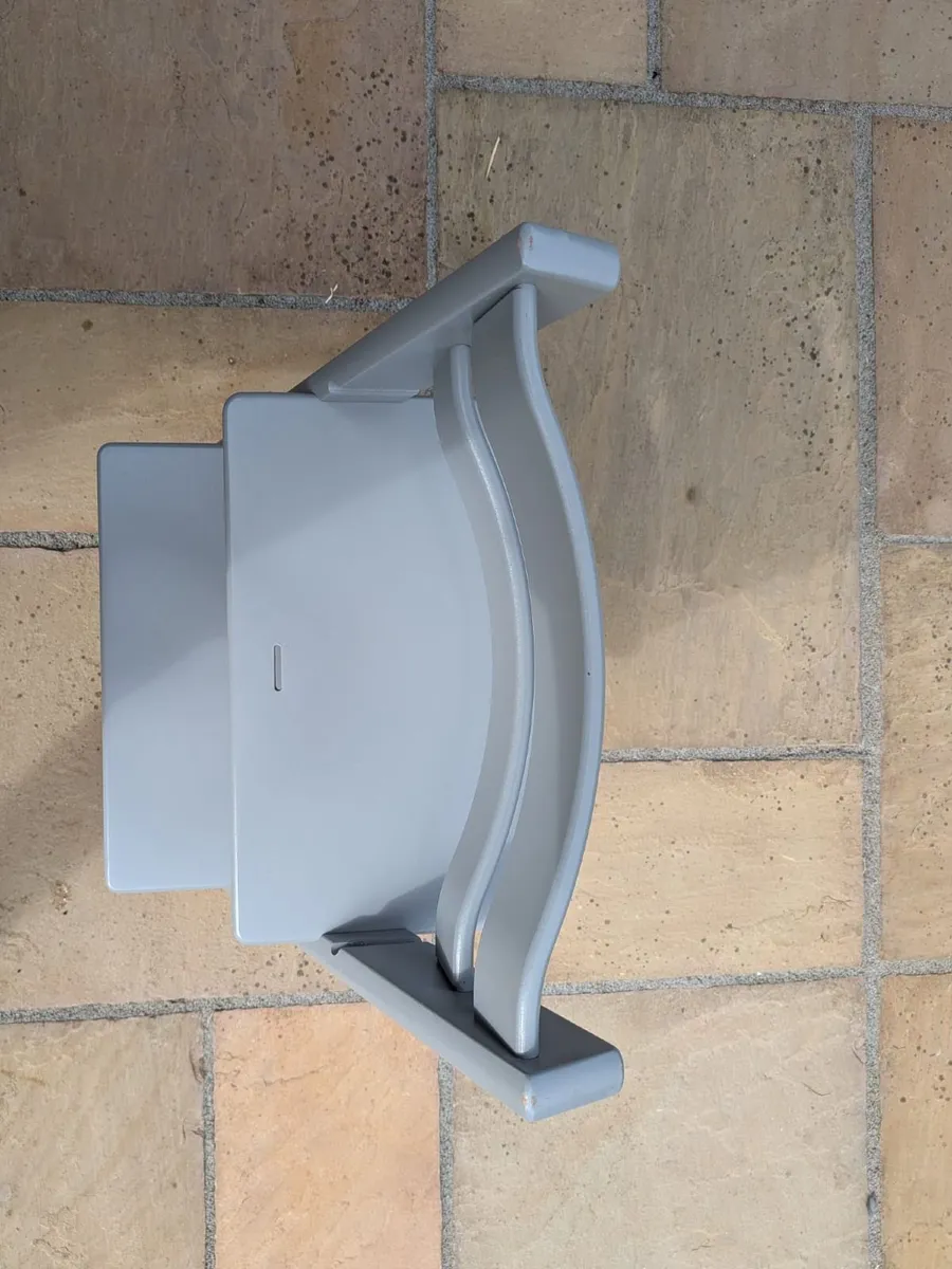 Stone Tripp trap High chair - Image 4