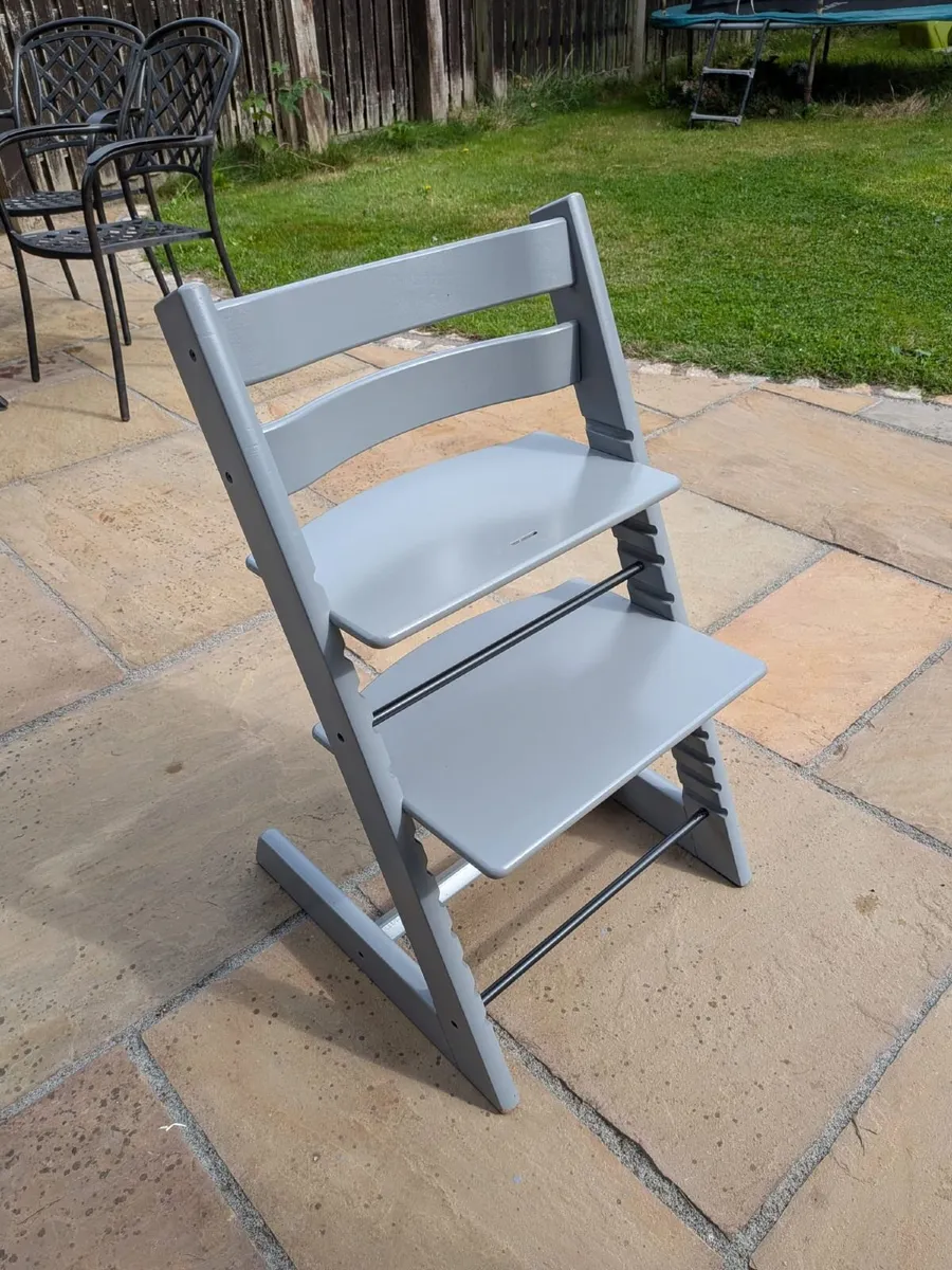 Stone Tripp trap High chair - Image 1