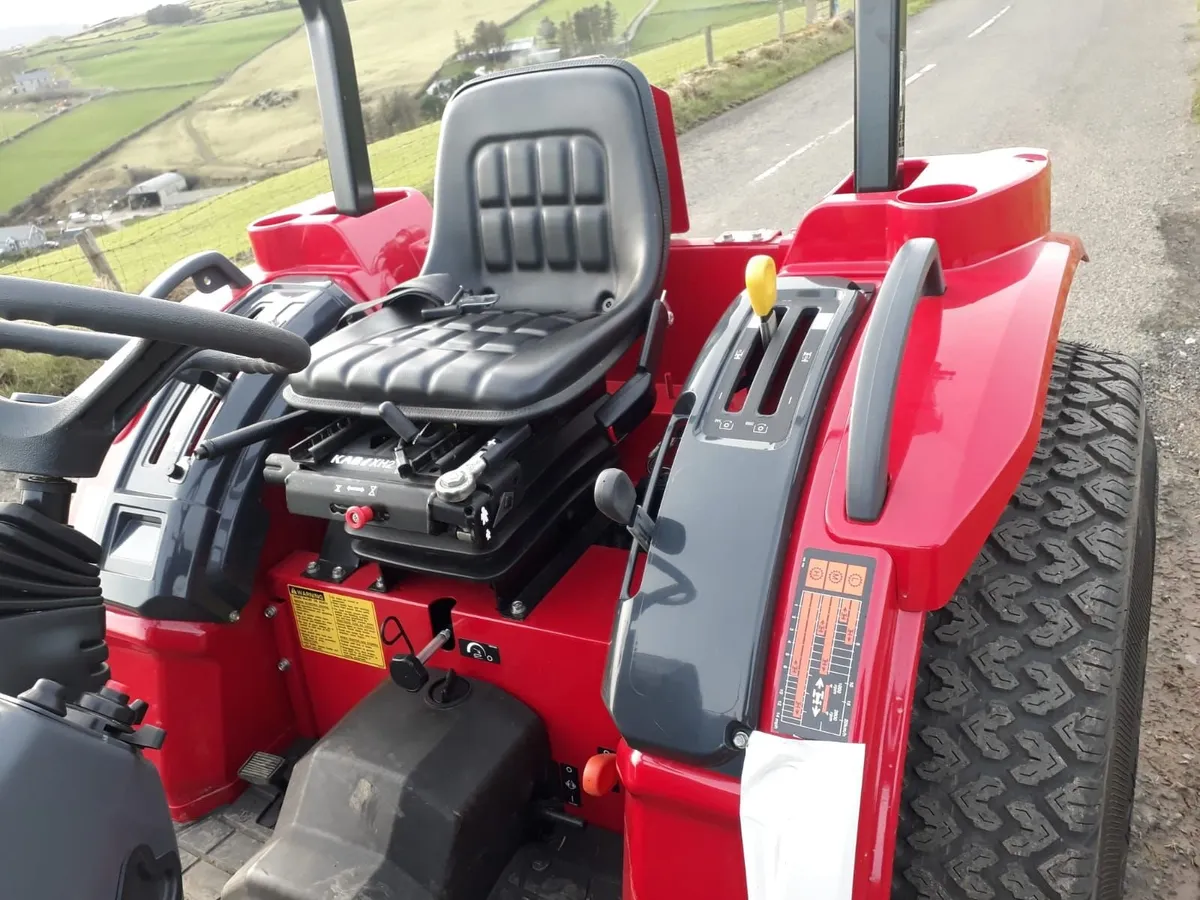 Mitsubishi MTU26 HST Compact Tractor - Image 4