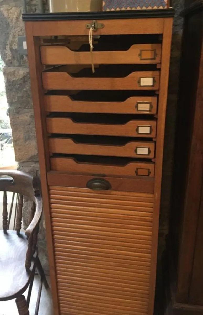 Vintage Tambour filing cabinet - Image 3