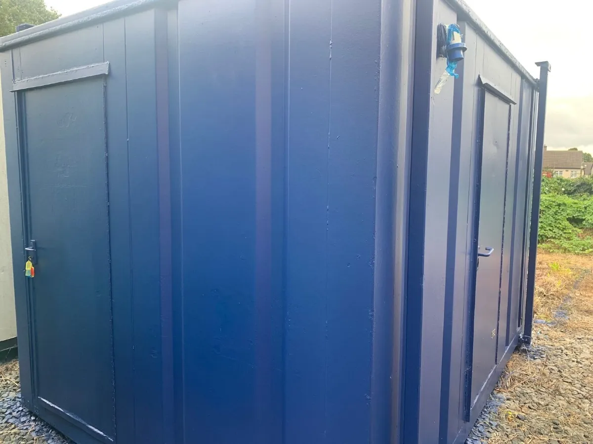 12' x 8' AV Toilet For Sale / Hire - Image 2