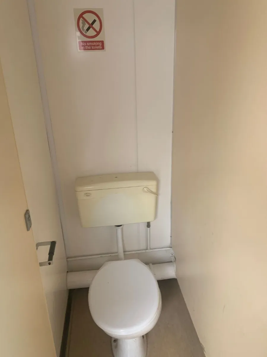 12' x 8' AV Toilet For Sale / Hire - Image 4