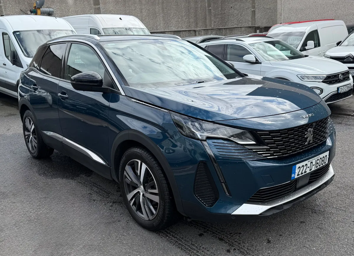 2022 Peugeot 3008 Commercial - Image 1