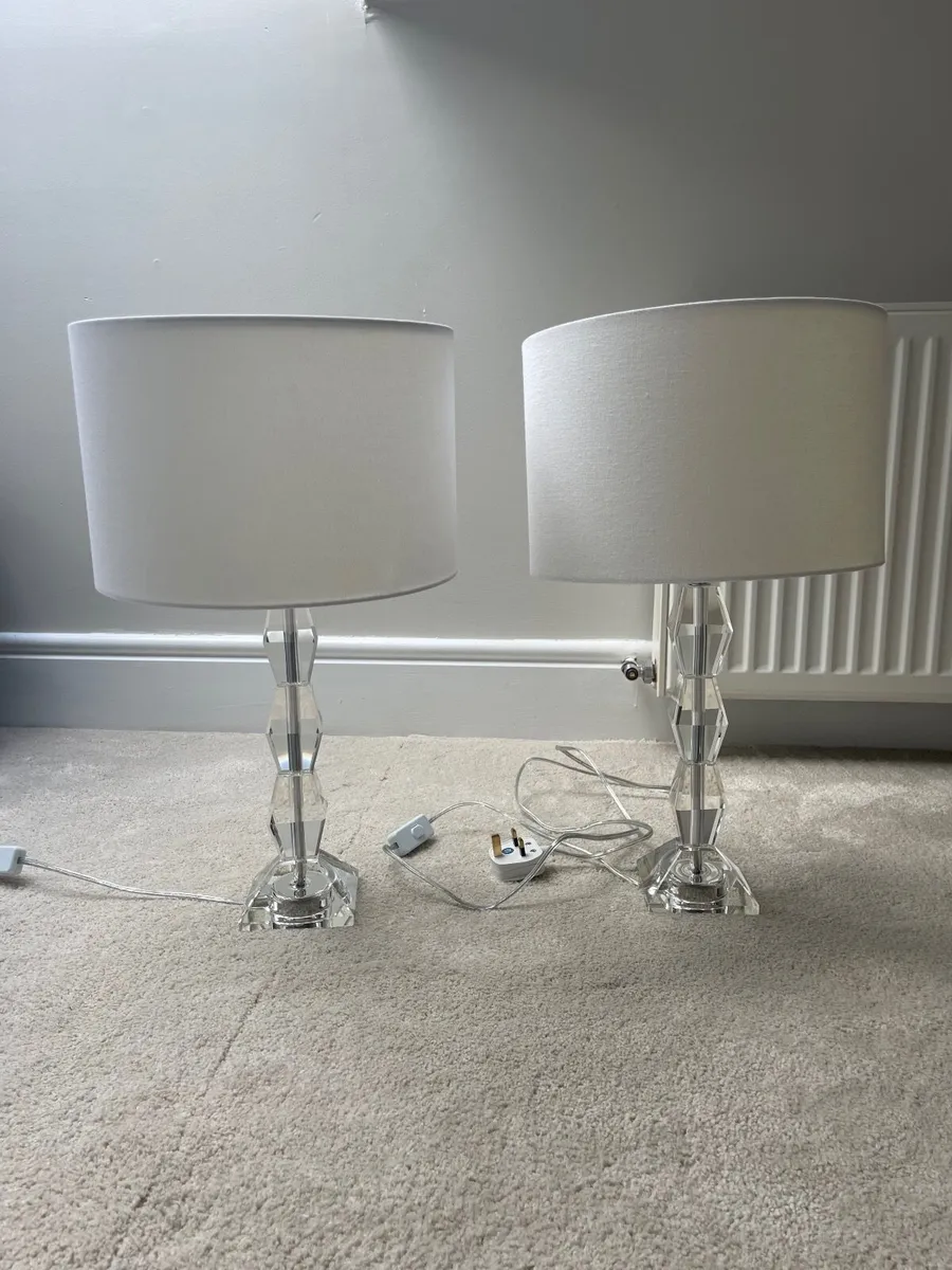 Two lamps - Image 1