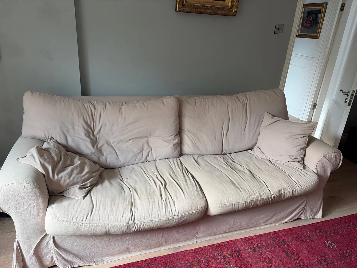 Couch and arm chair - Image 3