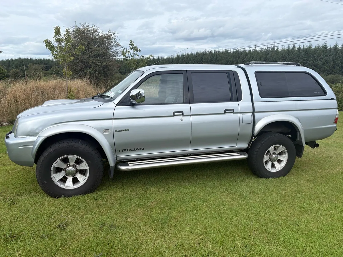 Mitsubishi L200 crew cab - Image 4