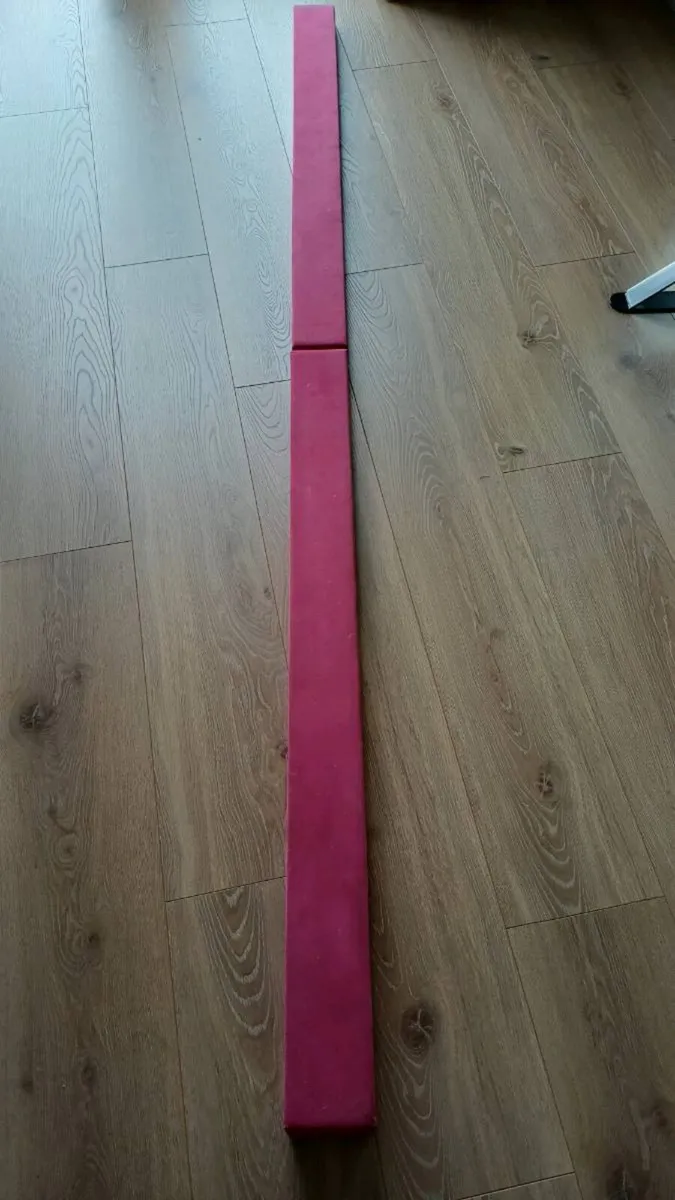 Balance beam - Image 2