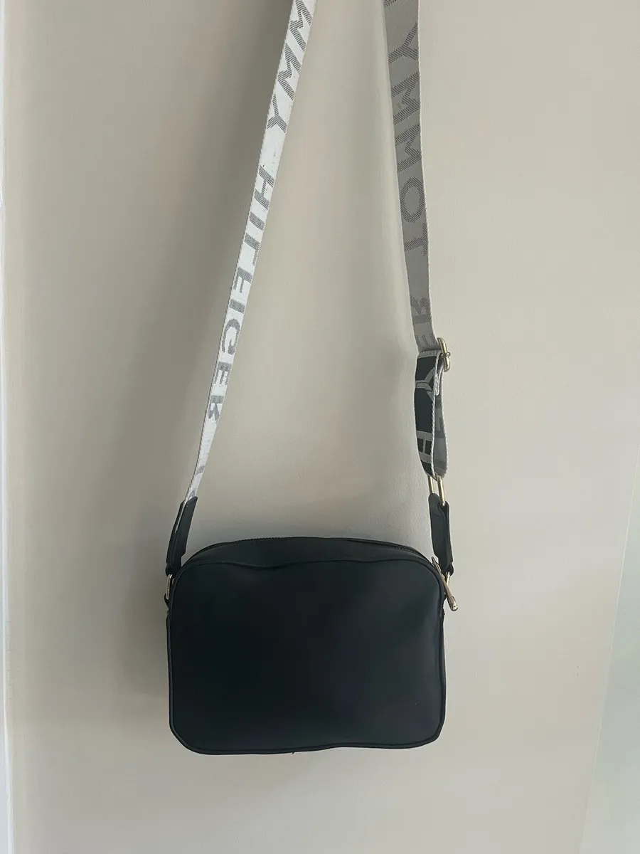 Tommy Hilfiger Bag - Image 3