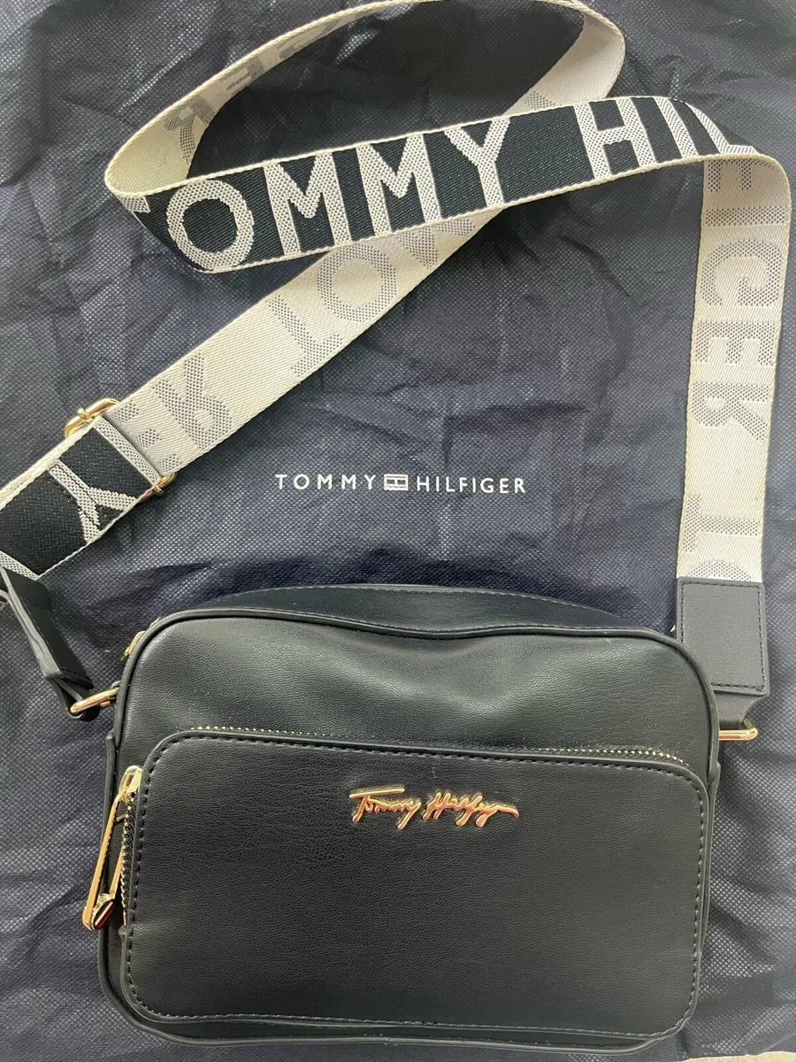 Tommy Hilfiger Bag - Image 1