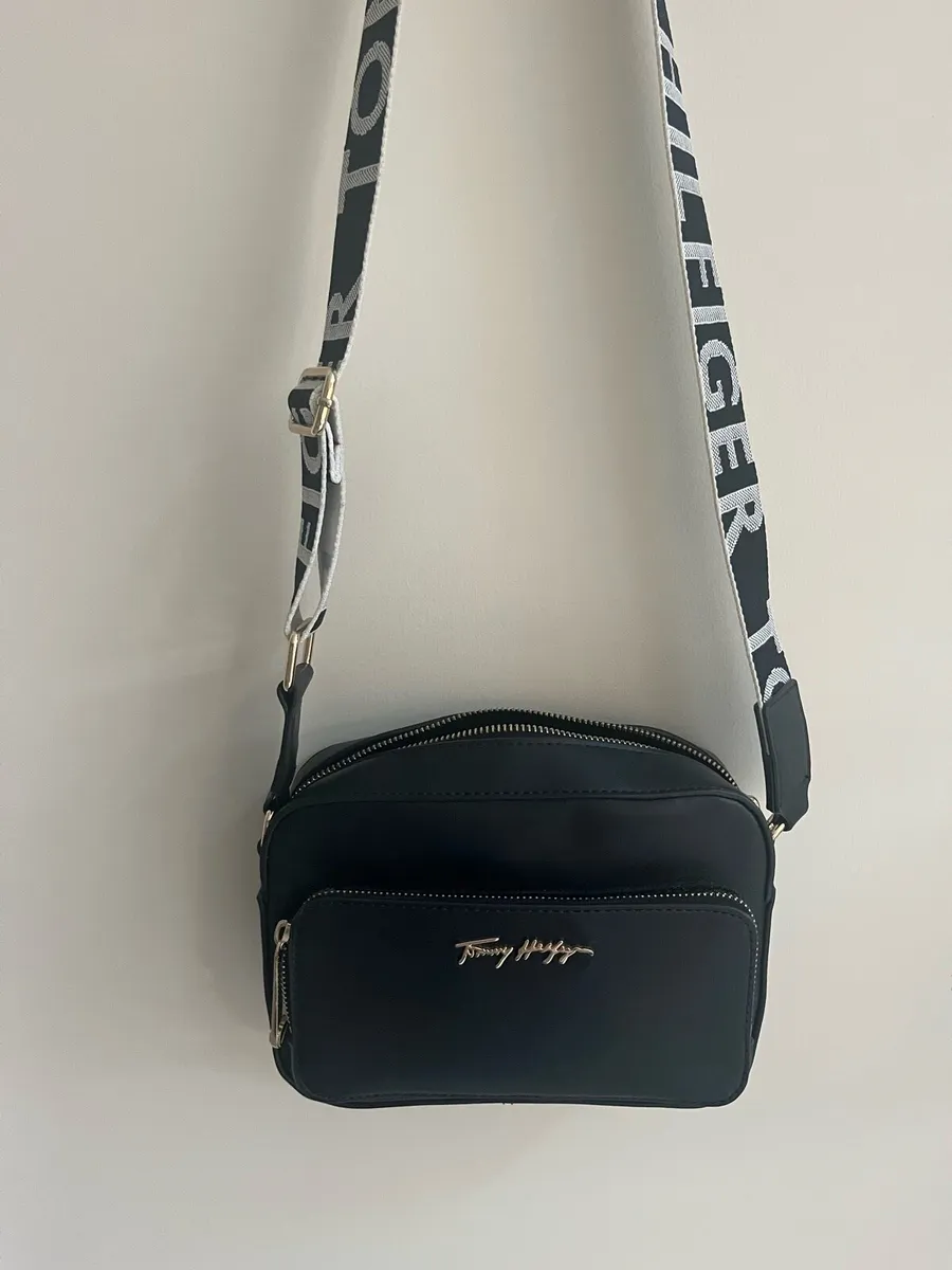 Tommy Hilfiger Bag - Image 2