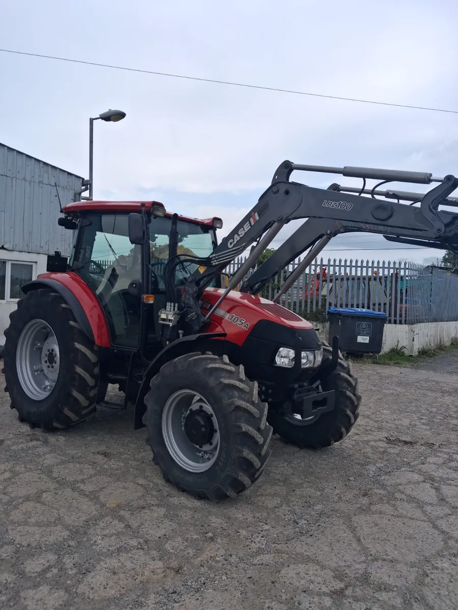 2014 Case Farmall 105a c/w loader - Image 4
