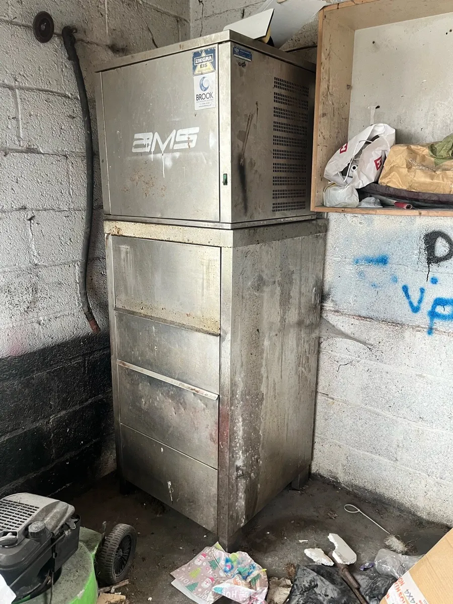 Ice machine parts or repair - Image 1