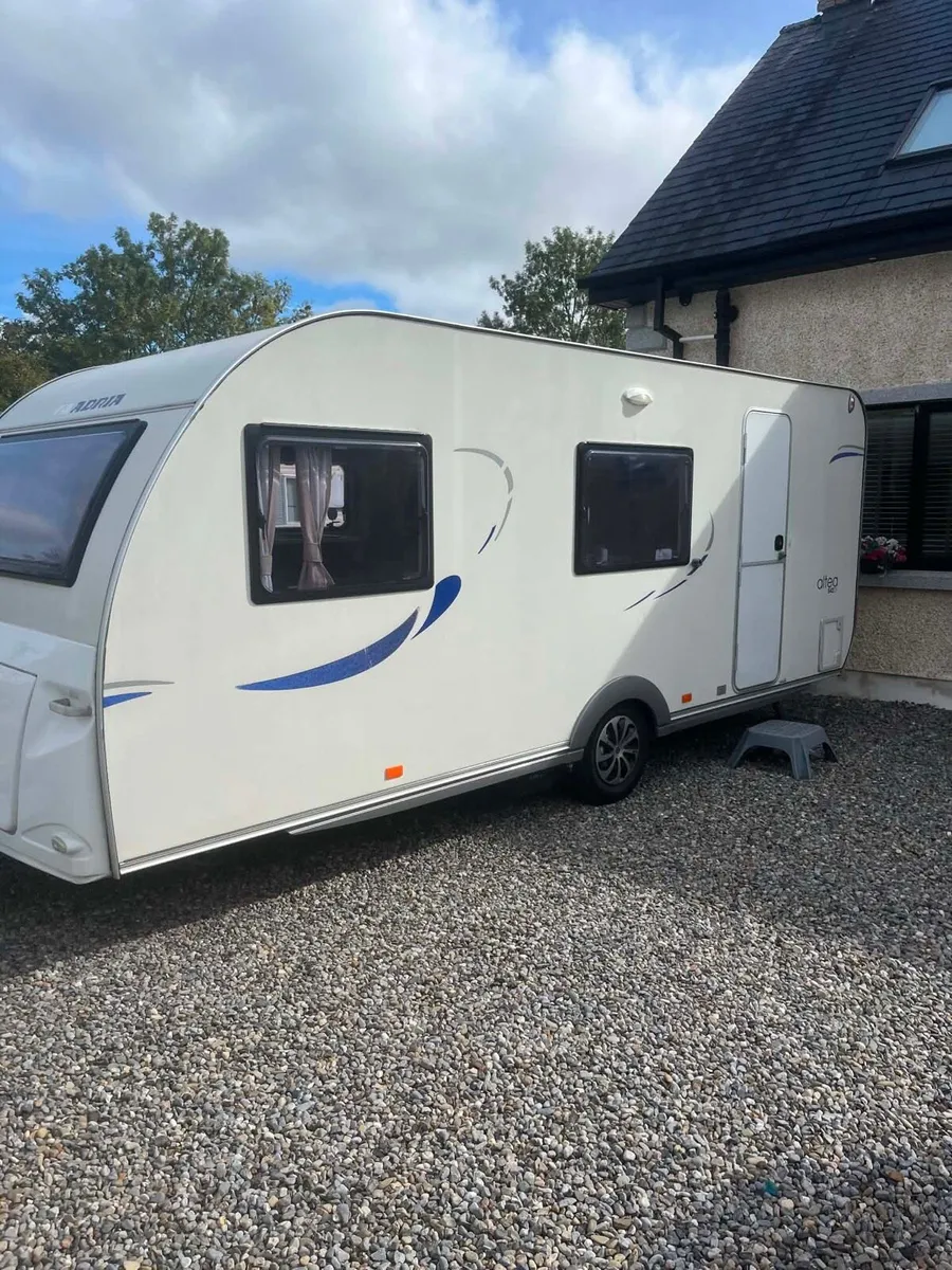Rare 6-7 berth Adria caravan Triple fixed bunk bed - Image 1