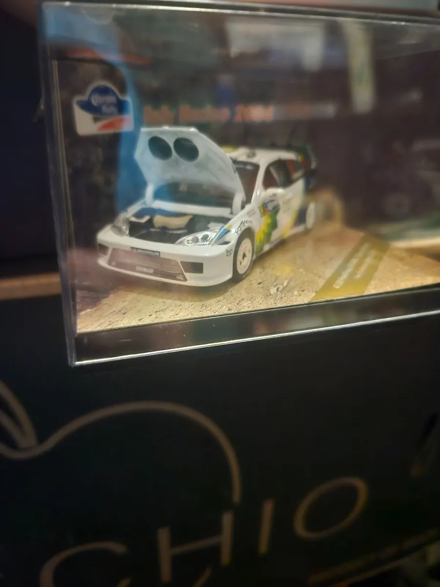 Corgi Vitesse Ford Focus Rally - Image 4